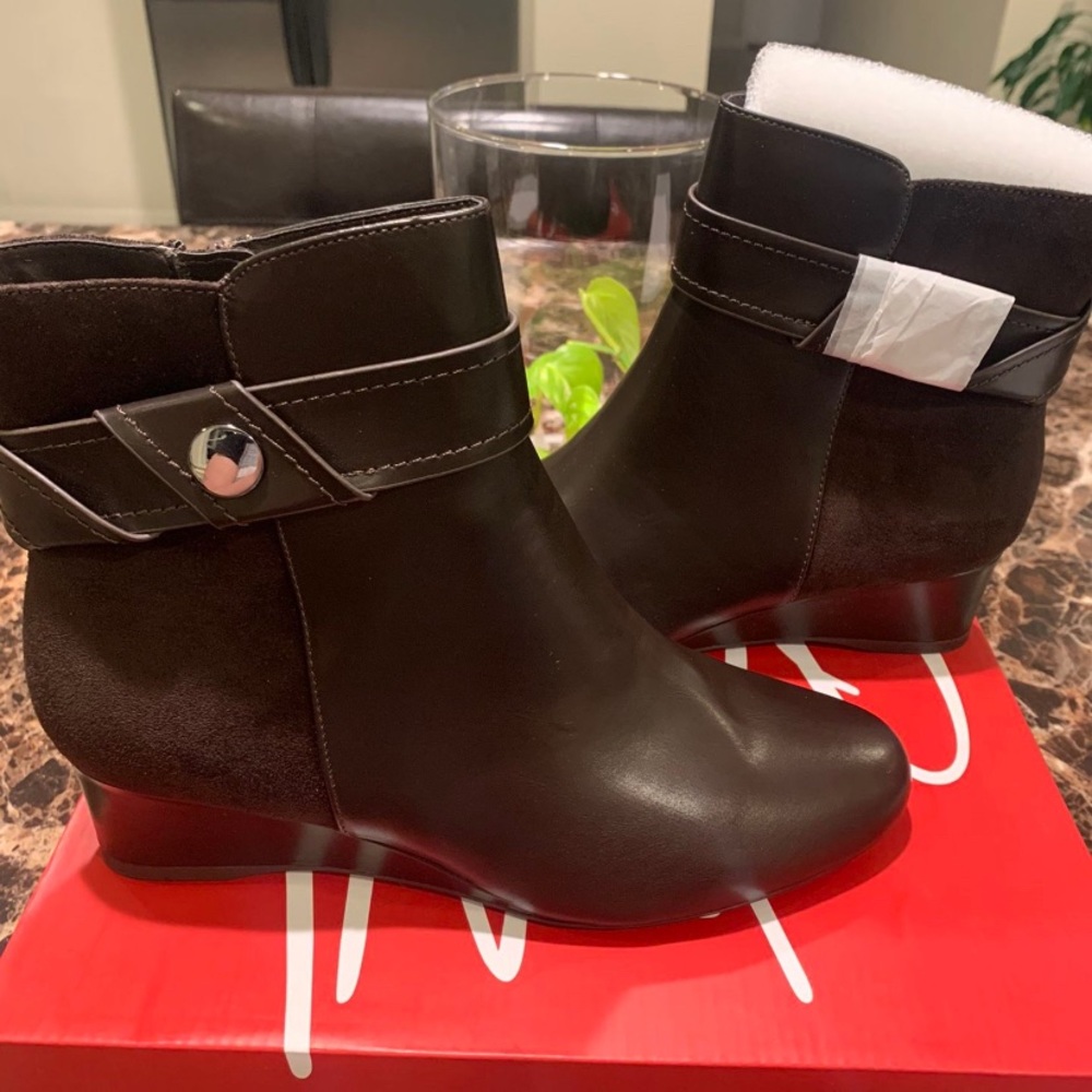 Impo  Boots     Memory Foam